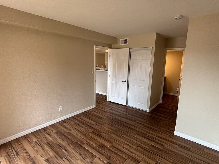 3601 W Tierra Buena Ln #Phoenix 85053 — Photo 10