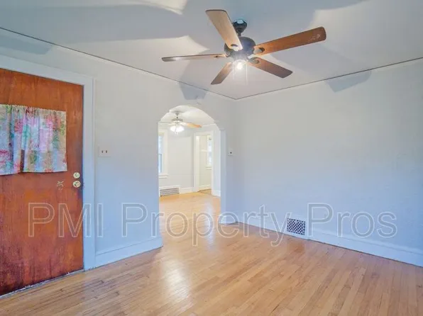 4651 N 48th St, Milwaukee, WI 53218