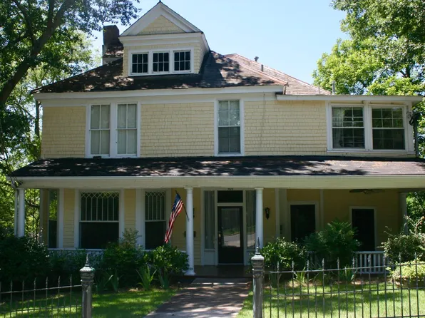 309 E 3rd St, Rome, GA 30161