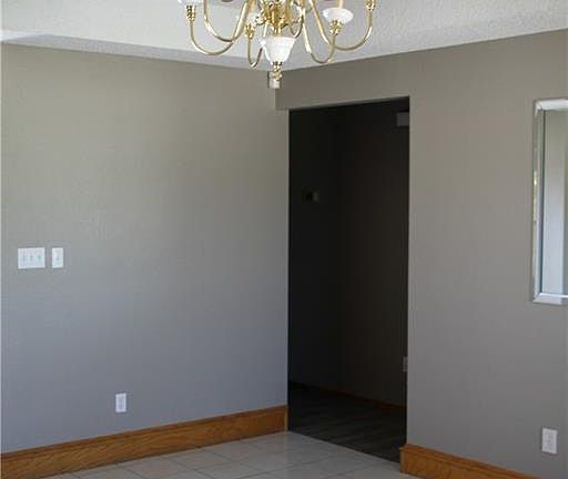 4th image of 433 W 13th St