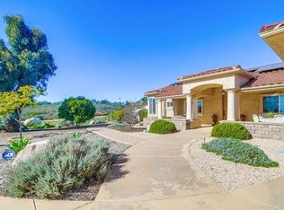 427 Canyon Rim Dr, El Cajon, CA 92021