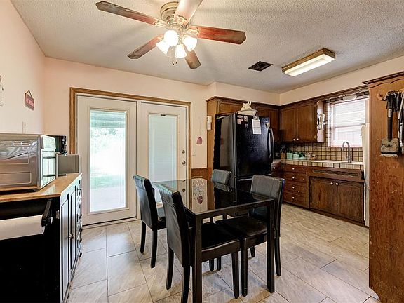 5th image of 805 Del Haven Dr