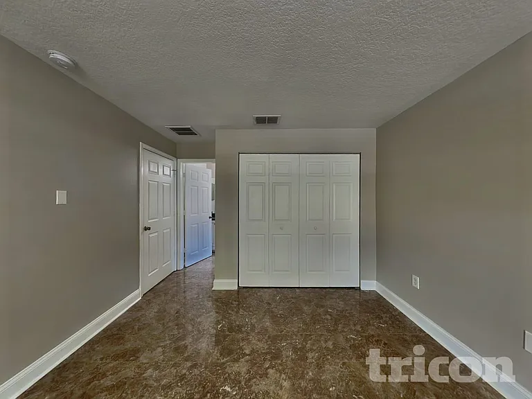 2313 Pleasure Run Dr — Photo 5