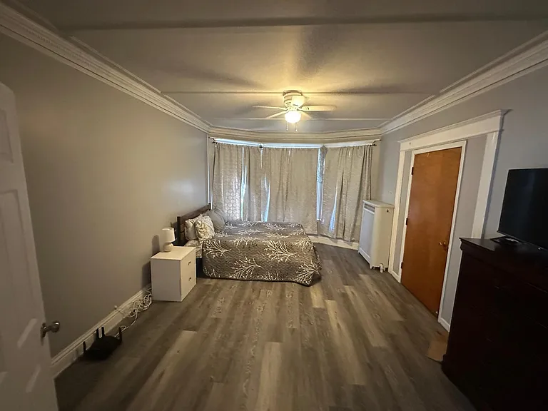 541 Myrtle Ave — Photo 8