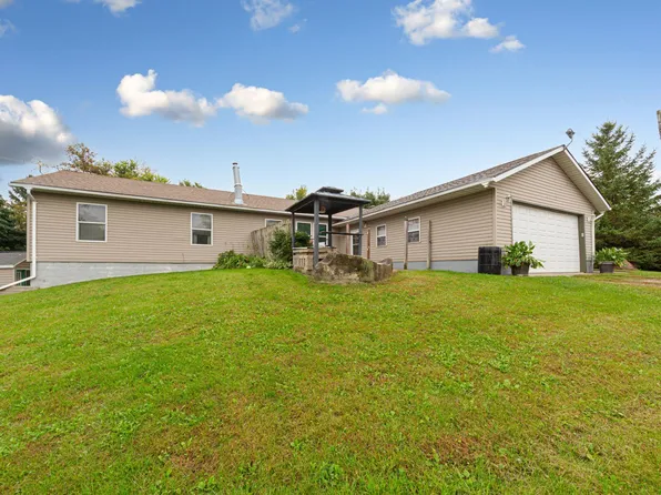 4052 108th St SE, Blooming Prairie, MN 55917