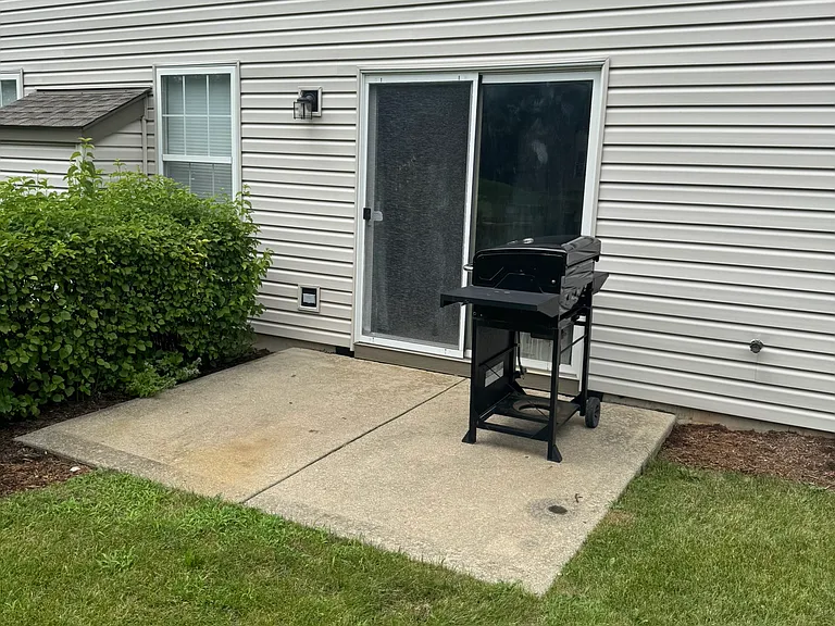 215 Dogwood Ct — Photo 26