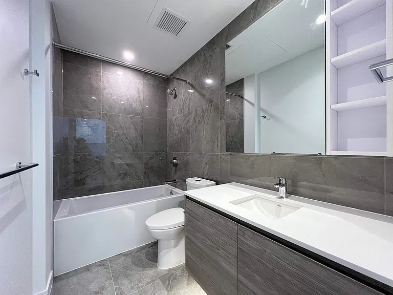 680 Quayside Dr #802 — Photo 8