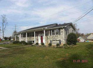 116 Sunny Slopes Dr, Jonesborough, TN 37659