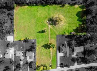 9425 Avery Rd, Broadview Heights, OH 44147