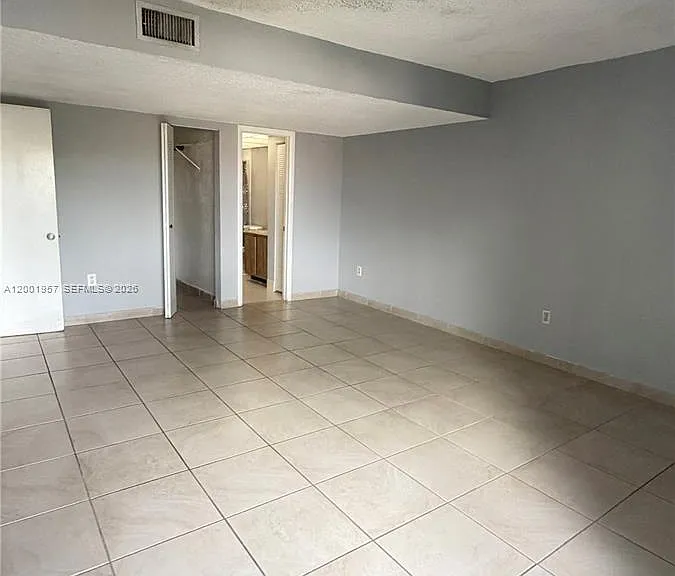 9375 Fontainebleau Blvd #L304 — Photo 2