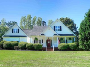 104 Lake Chase Dr S, Griffin, GA