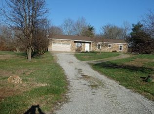 150 Apple Ln, Carbondale, IL 62901