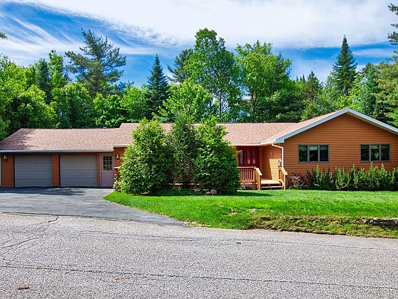 3rd image of 69 Trillium Dr