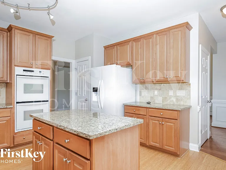 5515 Stone Crossing Dr — Photo 6