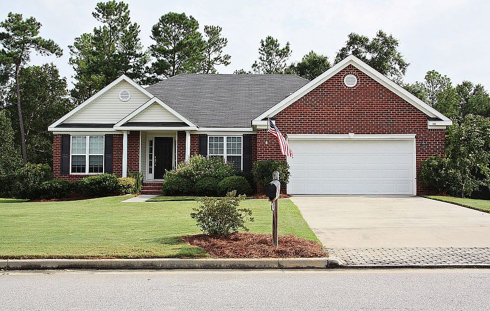 1st image of 456 Saint Julian Pl