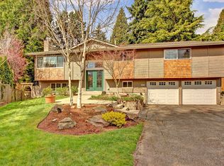 10424 NE 196th St, Bothell, WA 98011