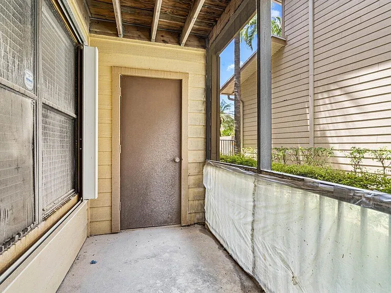 2305 N Congress Ave #18 — Photo 21