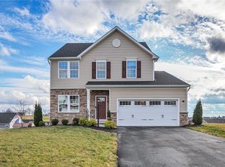1009 Wedgewood Dr, Jeannette, PA
