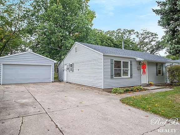 2nd image of 519 Woodcliff Dr