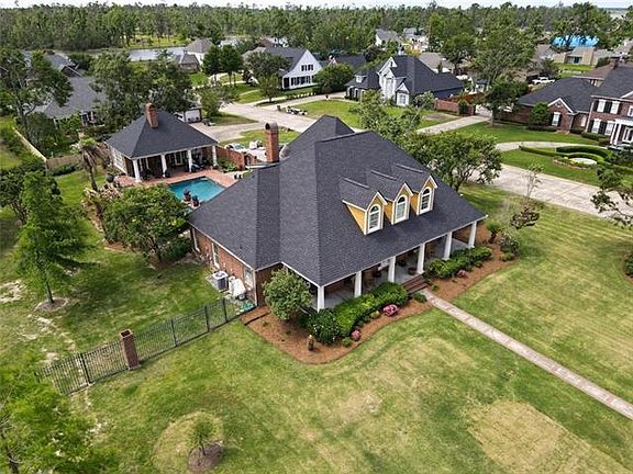 2nd image of 3829 Inwood Dr
