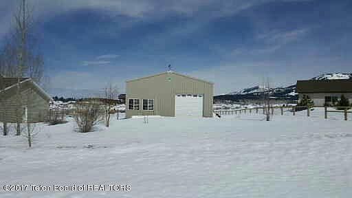 3rd image of 1094 Saddle Dr