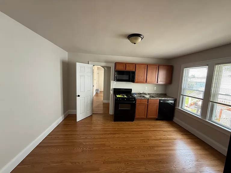 5420 Robert Ave — Photo 2