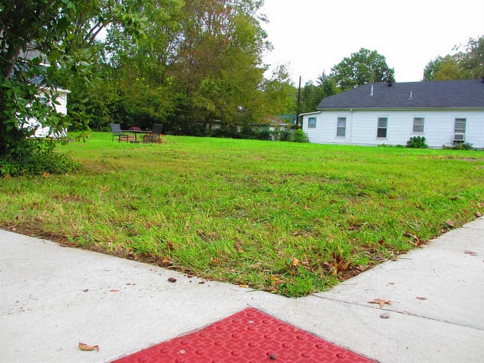 1st image of 728 Dabney St
