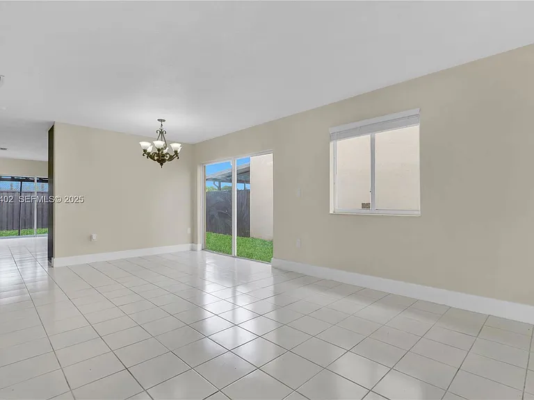 16215 SW 137th Ct — Photo 6