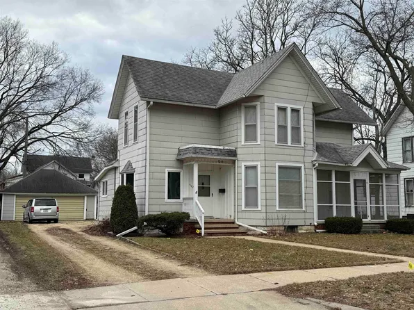 502 Ferguson St, Charles City, IA 50616