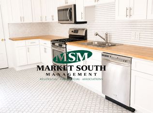 121 W Duffy St, Savannah, GA 31401