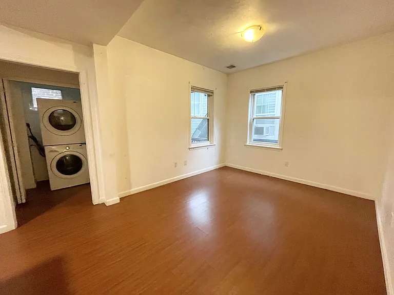 93A Hillside St — Photo 9