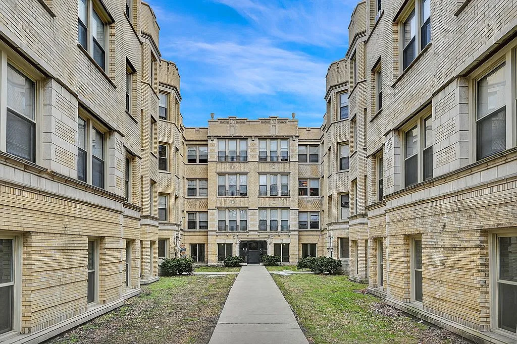 Cornell Apartments — Photo 1