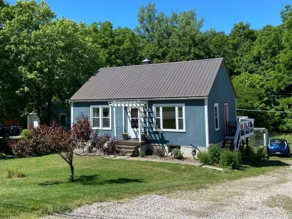 53 Pomeroy Rd, Athens, OH 45701