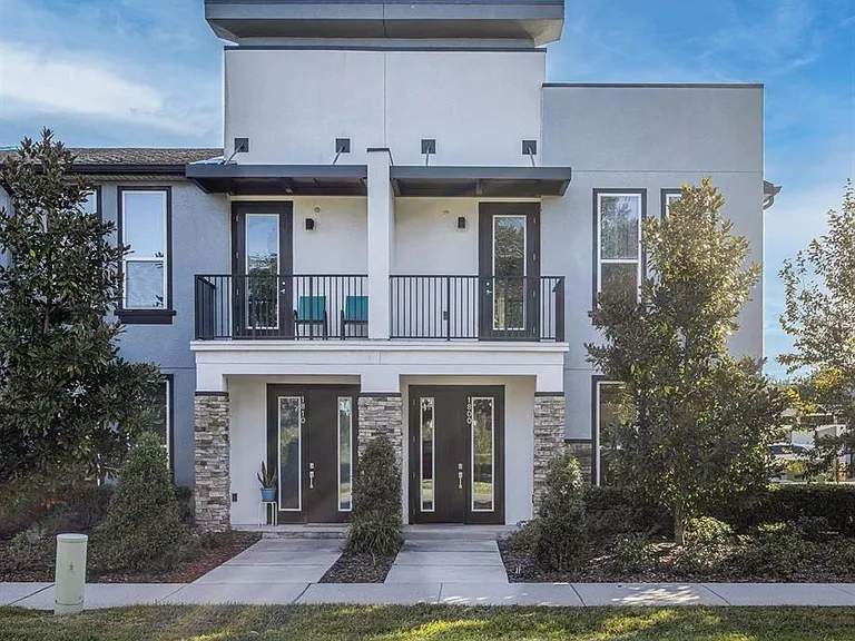 1800 Houston St — Photo 1