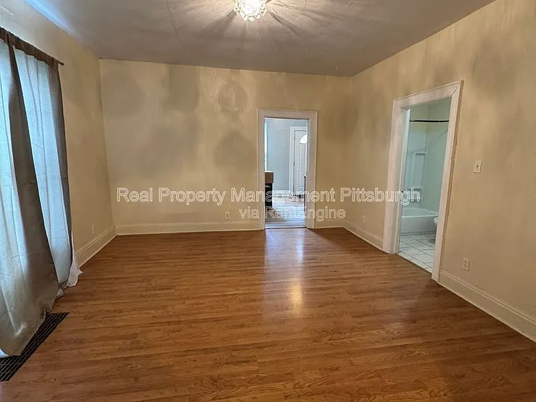 48 Laclede St — Photo 4