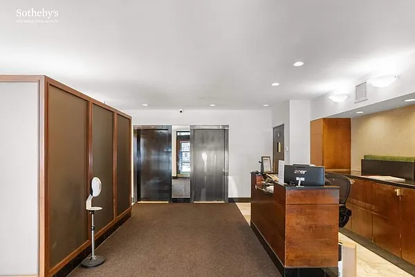 Rented by Sotheby's International Realty | media 26