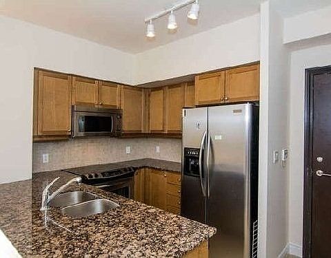 4th image of 1105 Leslie St #1602