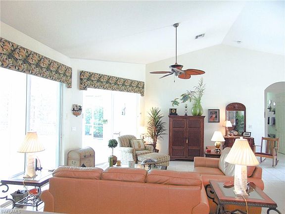 3rd image of 11393 Waterford Village Dr