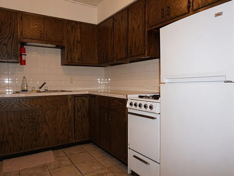 202 S Munroe St — Photo 25