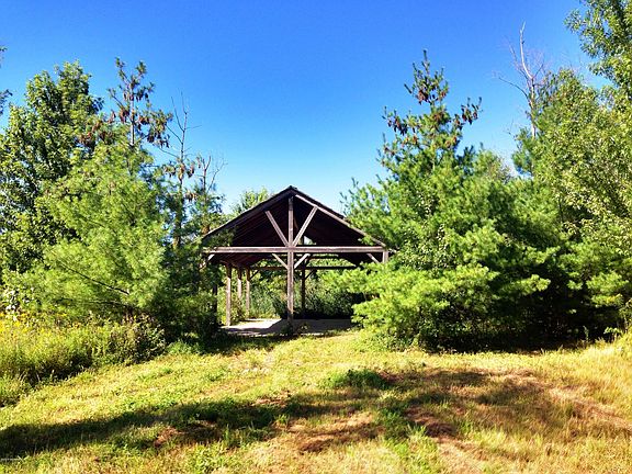 4th image of 5 Hidden Pond Ln