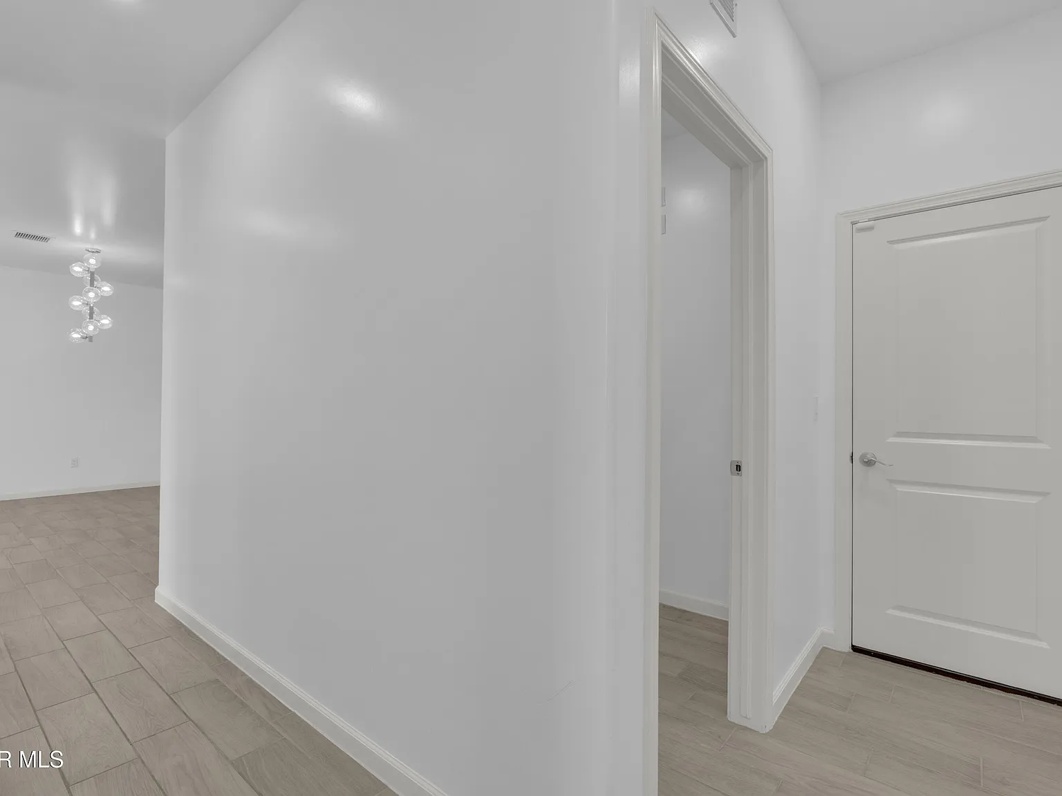 3 bed, 2.0 bath, 1363 sqft, $1,850 — Photo 4