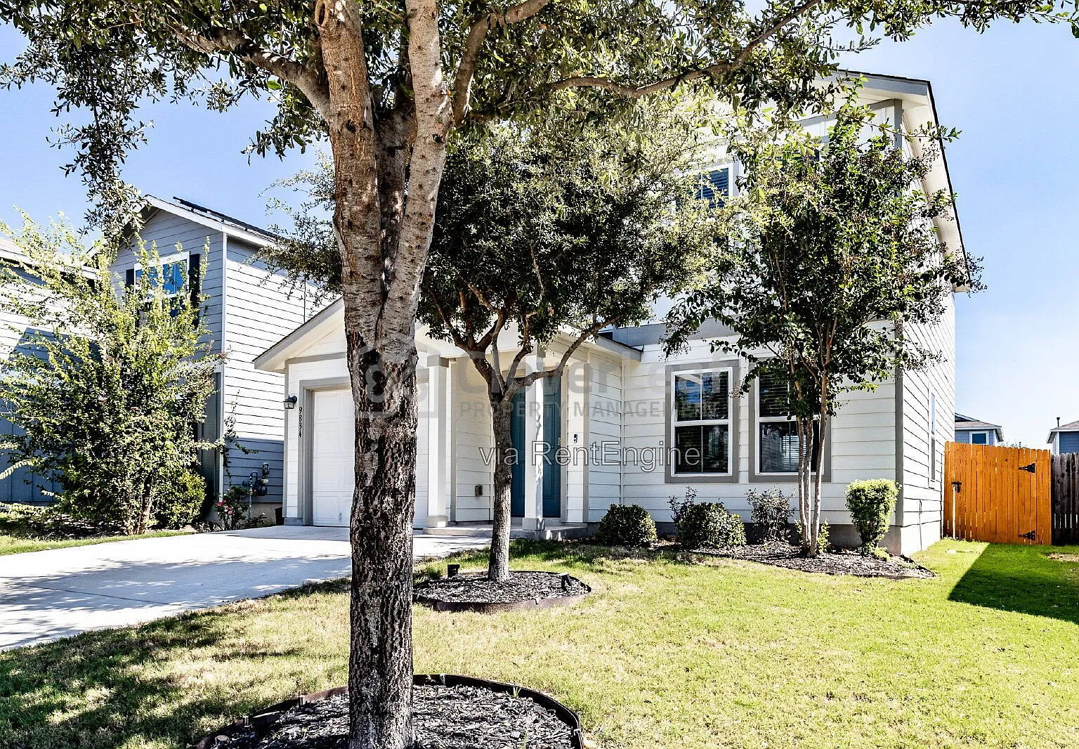 3 bed, 2.5 bath, 1497 sqft, $1,797 — Photo 3