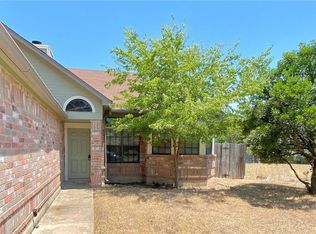 2710 S Walker Dr, Leander, TX 78641
