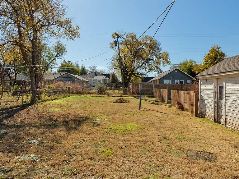 2242 W Eubanks St — Photo 25