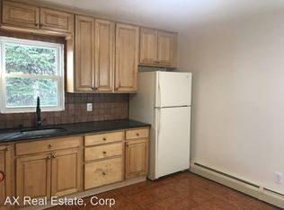 86 Maple Pl, Yonkers, NY 10704
