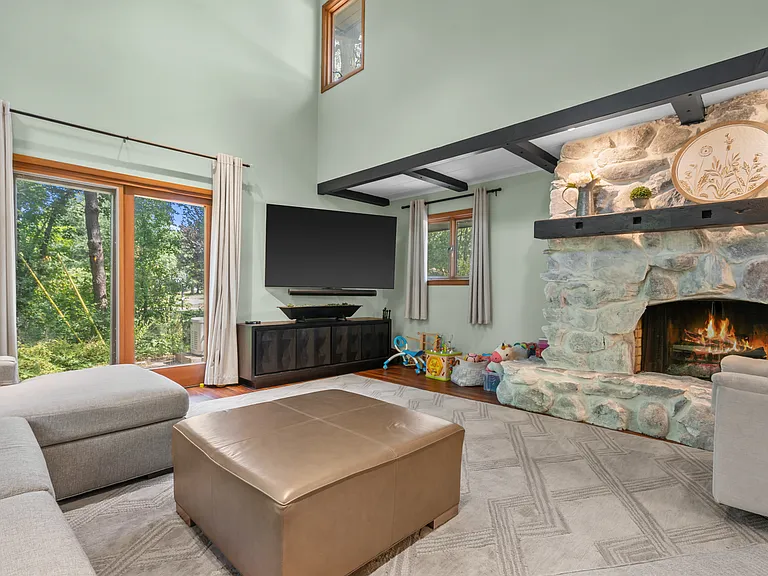 2520 Jodon Ct — Photo 20