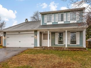 720 Thorndale Dr, Elgin, IL 60120