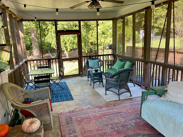 1334 Columbia Dr — Photo 20