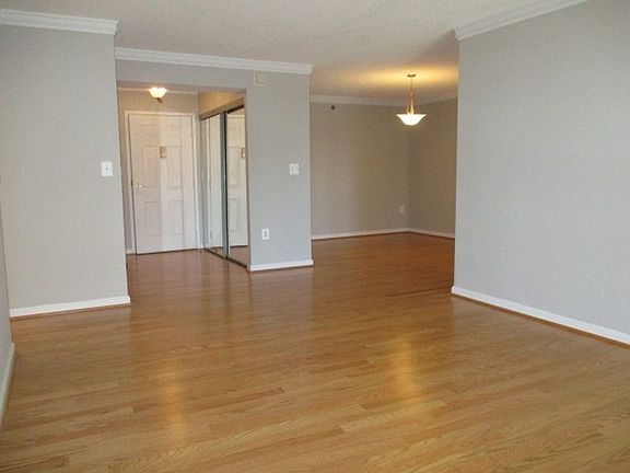 4th image of 2181 Jamieson Ave #3-801