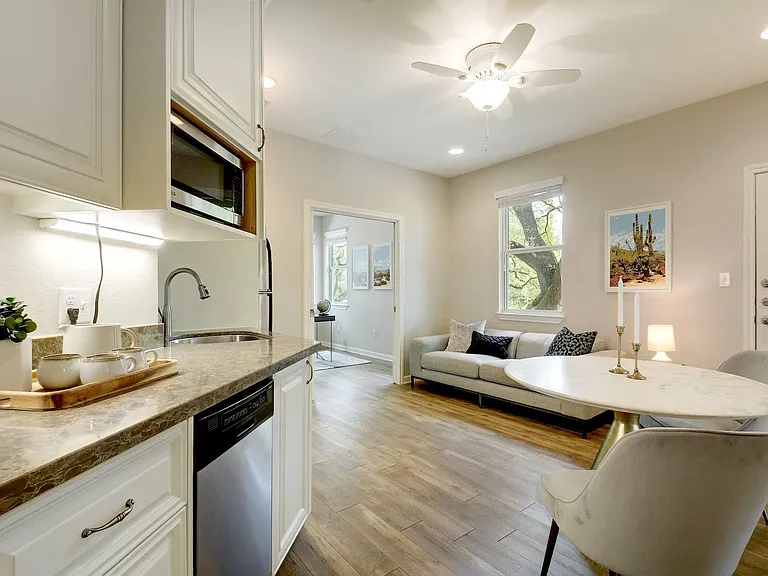 2330 Westforest Dr #B — Photo 9
